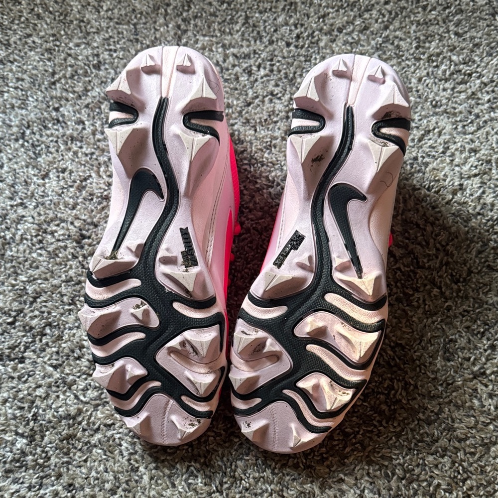 Nike Alpha Menace 4 Shark
Football Cleats - Picture 6 of 6